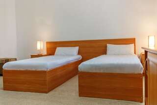 Отель Dolinnka Hotel Чолпон-Ата Стандартный двухместный номер с 1 кроватью или 2 отдельными кроватями-2